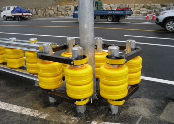 अच्छा दाम 4 Meters Roller Crash Barrier 350mm Diameter 150 Kg Weight Engineered for Enhanced Safety in Traffic and Industrial Zones ऑनलाइन