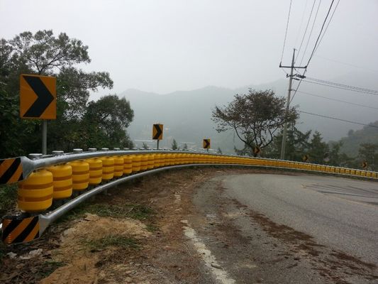 अच्छा दाम पैनल की ऊंचाई 12 मीटर रोलिंग बैरियर और गार्डरील रोलर आकार व्यास 245 350 मिमी के साथ निर्माण और यातायात सुरक्षा के लिए आदर्श ऑनलाइन