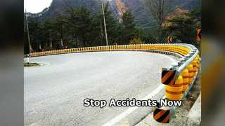 सड़क सुरक्षा रोलर बैरियर वाहनों की सुरक्षा करता है